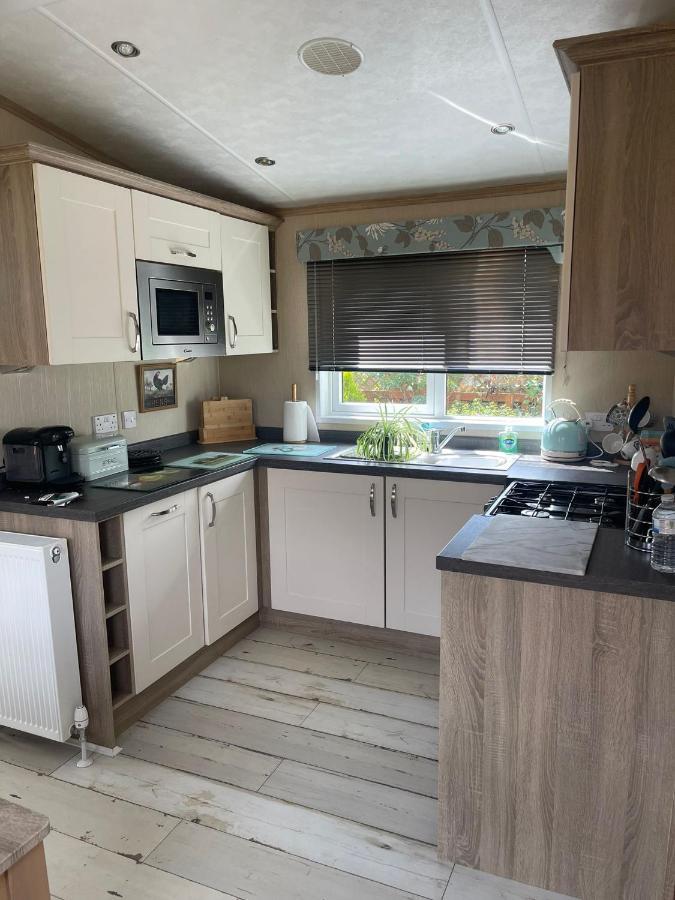 Fern Lodge With Hot Tub Stonham Aspall Exterior foto